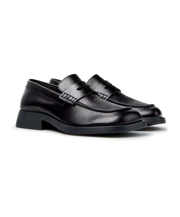 173374560