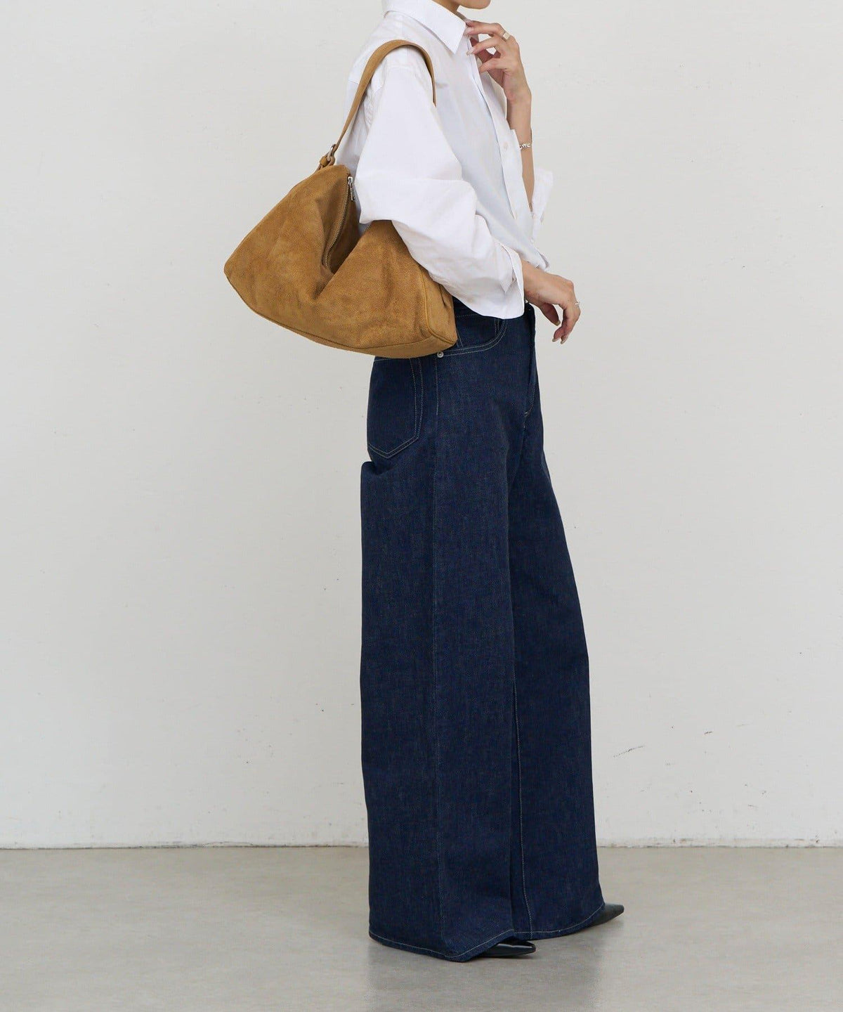 172980456