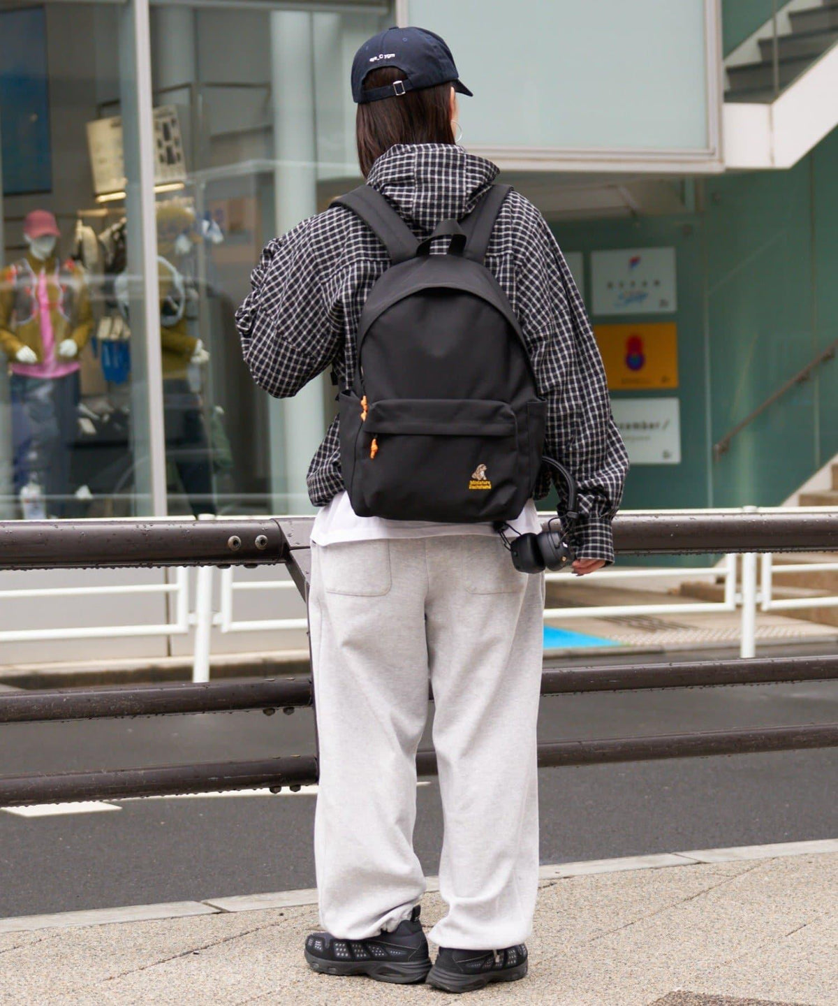 169207560