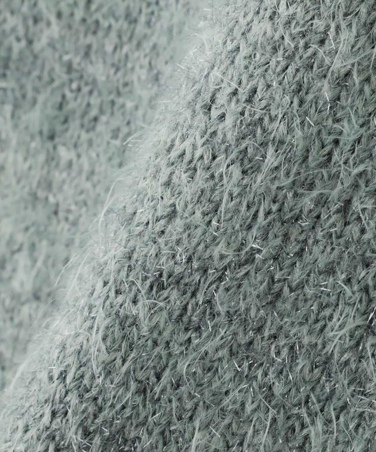 153957153