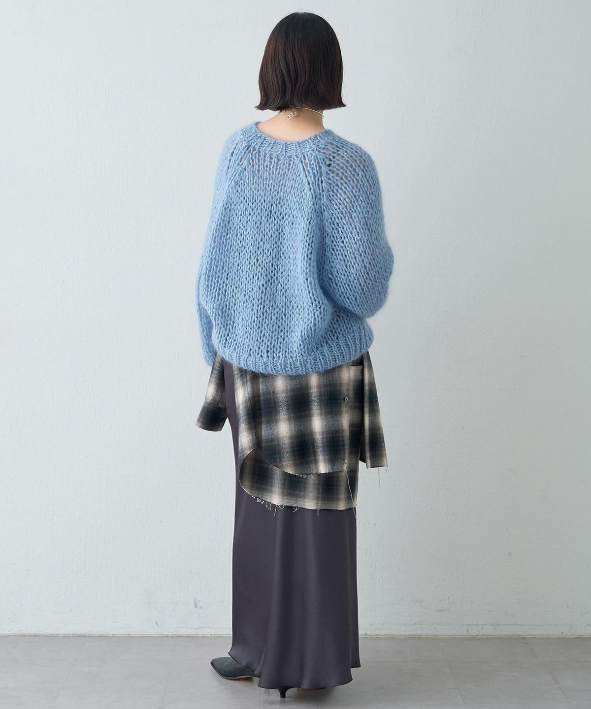 172807013