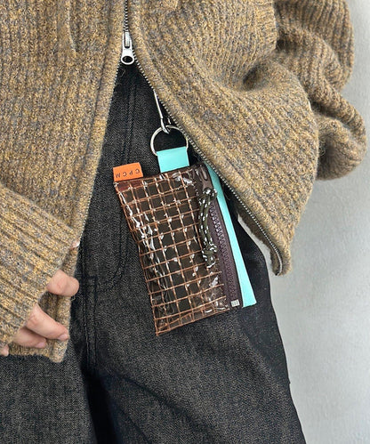 173261078