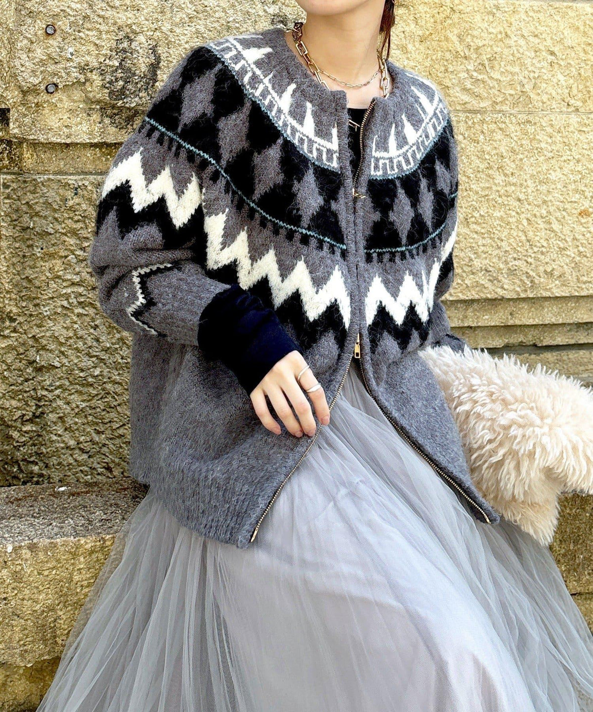 167238299