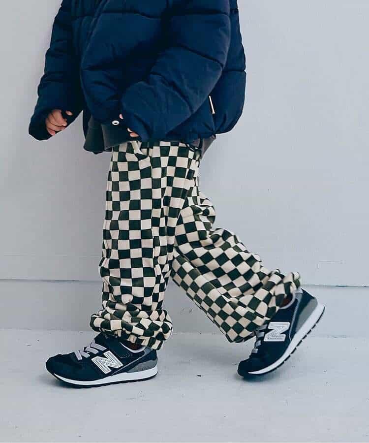 174243116