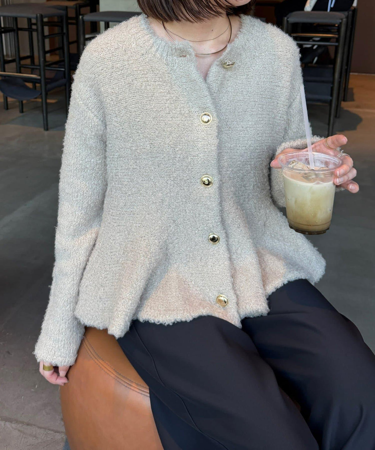 172864899